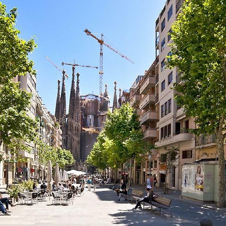 Tendency Sagrada Familia Deluxe Барселона Экстерьер фото